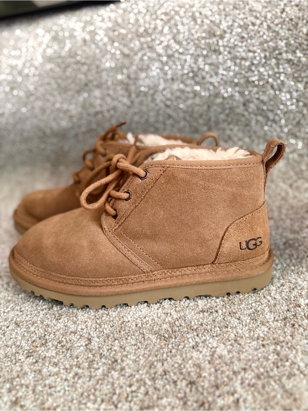 Women Uggs size 6 / EU 37 _ NWT _ Neumel Chestnut